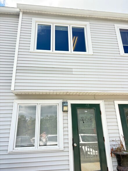 More Photos Of 76 Northeastern Blvd, Nashua Office For Sale