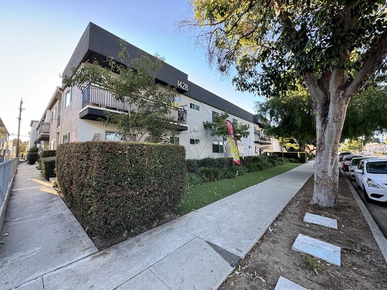 More Photos Of 1428 12th St, Santa Monica Apartments For Sale
