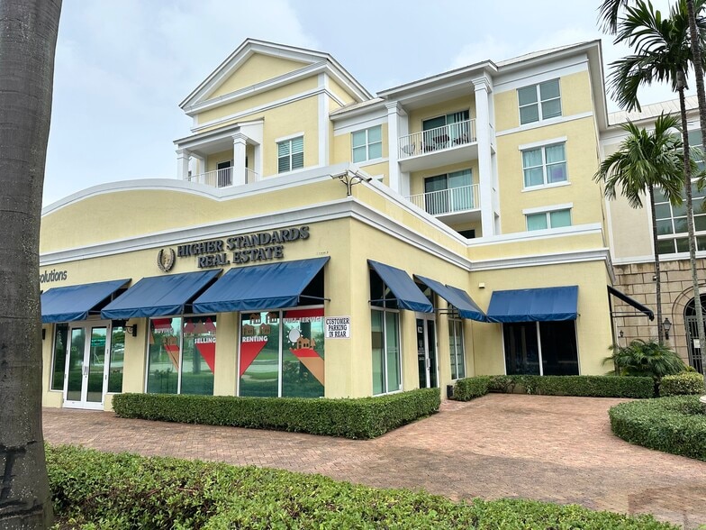 More Photos Of 802 E Windward Way, Lantana Apartments For Sale