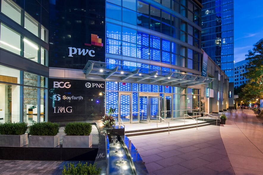 More Photos Of 1075 Peachtree St NE, Atlanta Office For Lease