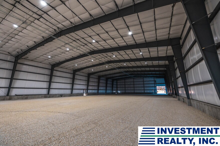 More Photos Of 405 Matlock Dr, Saint James Industrial For Lease