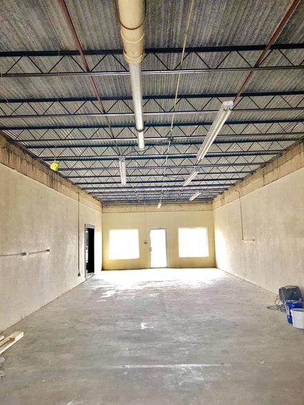 More Photos Of 121 N Gray St, Killeen Freestanding For Lease