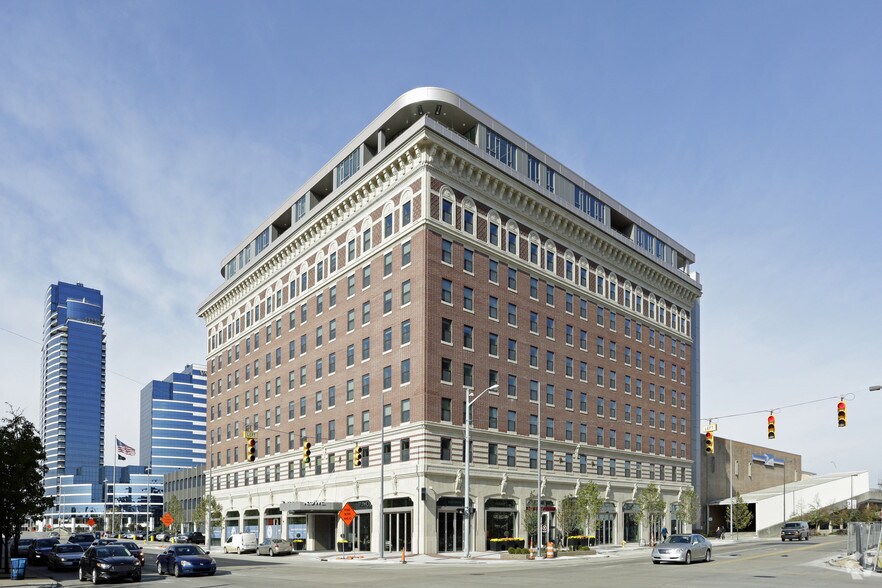 Primary Photo Of 201 Michigan St NW, Grand Rapids Apartments For Lease