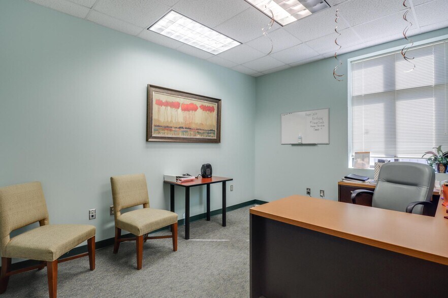 More Photos Of 10281 Corporate Dr, Gulfport Office For Sale