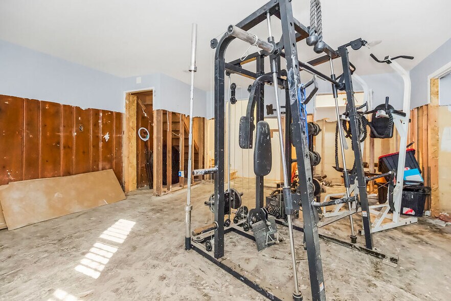 More Photos Of 1022 19th St, Kansas City Office Residential For Sale