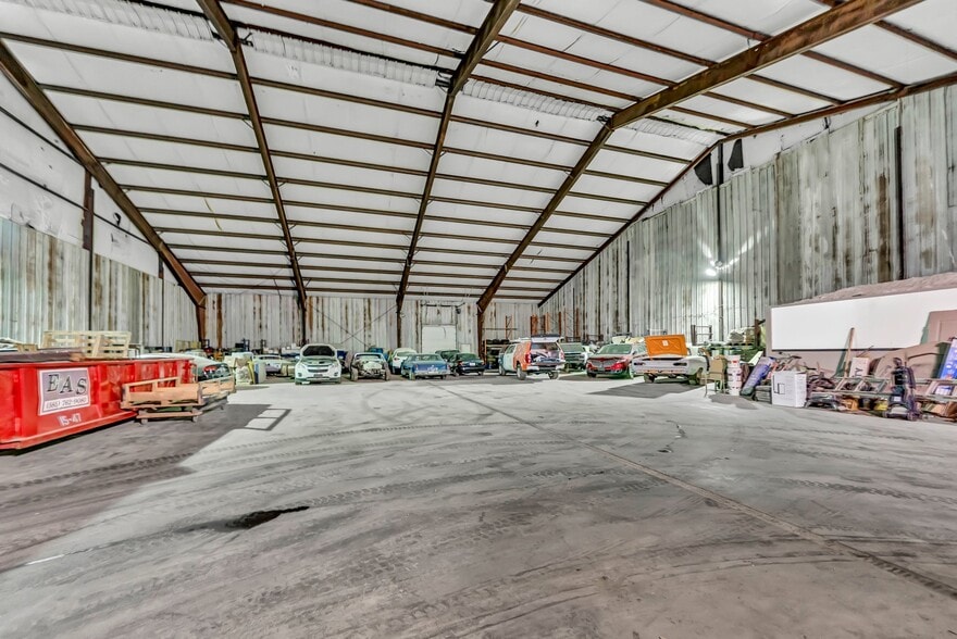 Primary Photo Of 3160 Union Rd, Cheektowaga Auto Repair For Sale