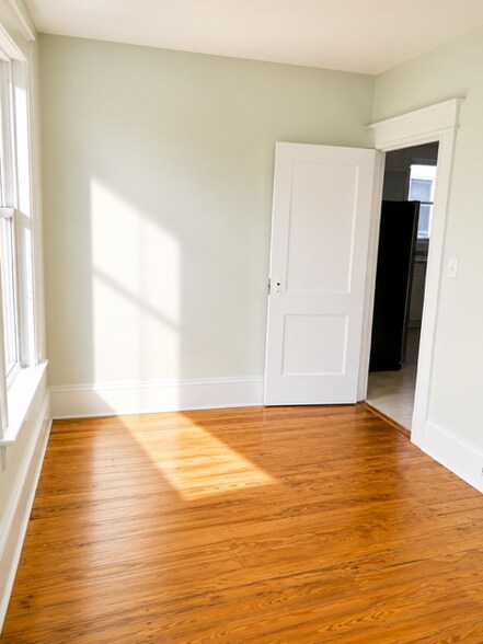 More Photos Of 745 Warren St, Hudson Storefront Retail Residential For Sale
