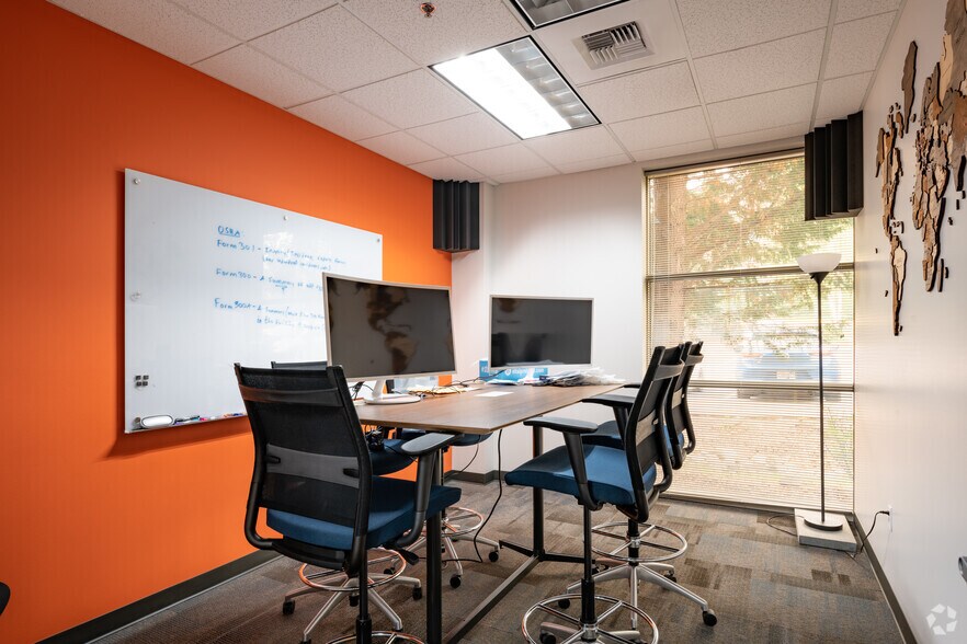 More Photos Of 35131 SE Douglas St, Snoqualmie Office For Sale