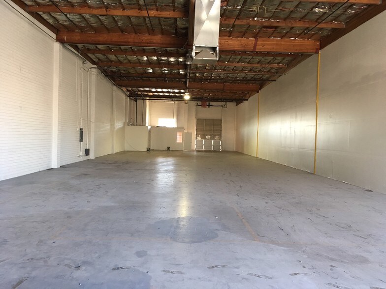 More Photos Of 3550 W Clarendon Ave, Phoenix Warehouse For Lease