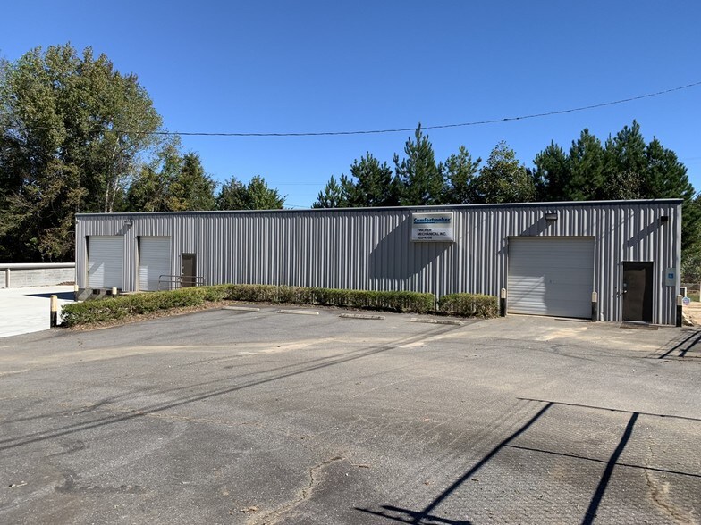 More Photos Of 109 Eason Rd, Dallas Warehouse For Lease