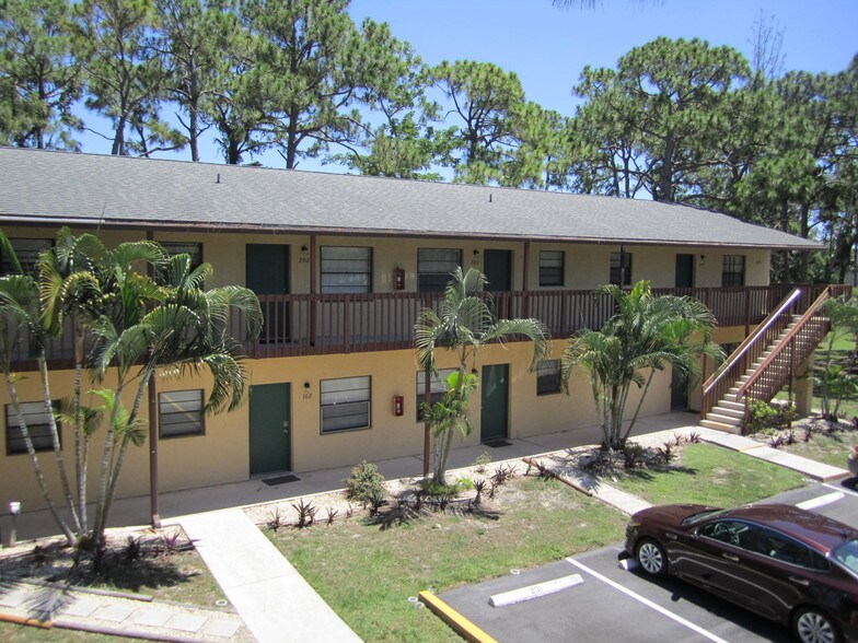 More Photos Of 4655 Wellman Trl, Lake Worth Apartments For Sale