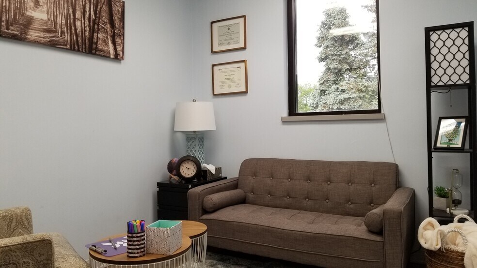 More Photos Of 450 Central Ave, Lancaster Medical For Lease