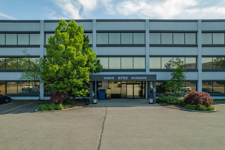 More Photos Of 6701 Rockside Rd, Independence Medical For Lease
