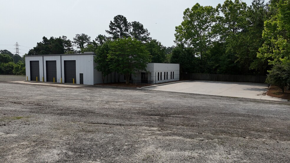 More Photos Of 4470 Bowman Industrial Ct, Conley Warehouse For Lease