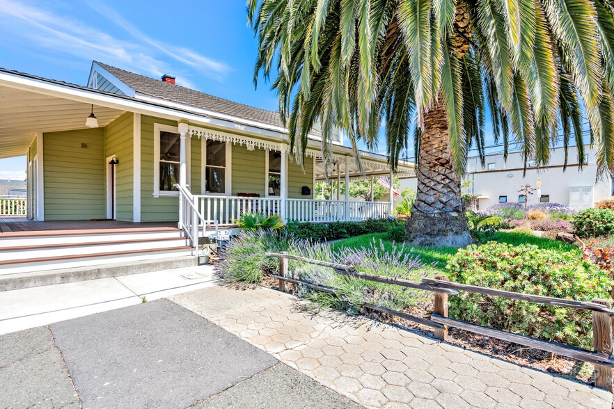 More Photos Of 602 W K St, Benicia Freestanding For Sale