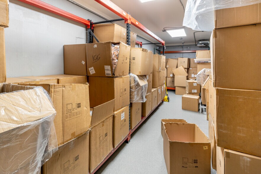 More Photos Of 711 W 8th St, Pueblo Manufacturing For Sale