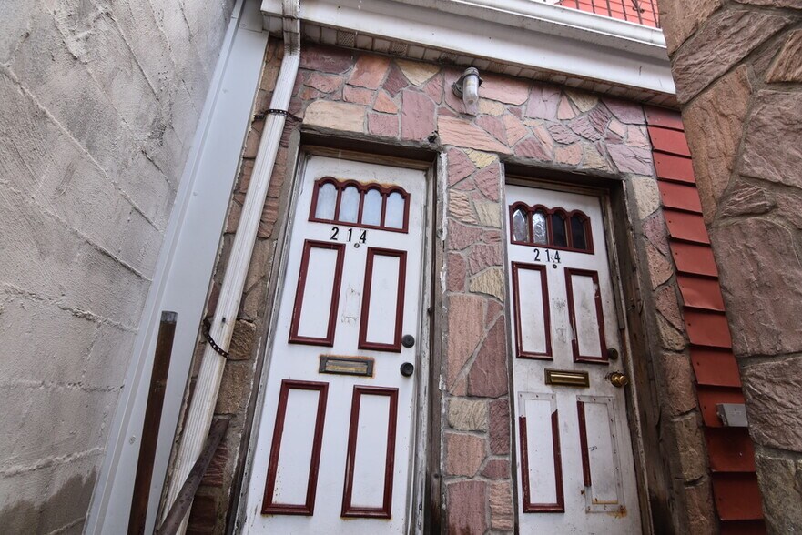 More Photos Of 214 Buffalo Ave, Brooklyn Land For Sale