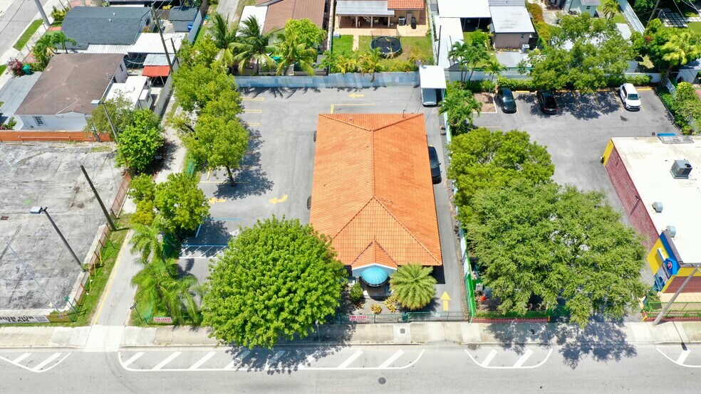 More Photos Of 1831 NW 7th St, Miami Medical For Lease