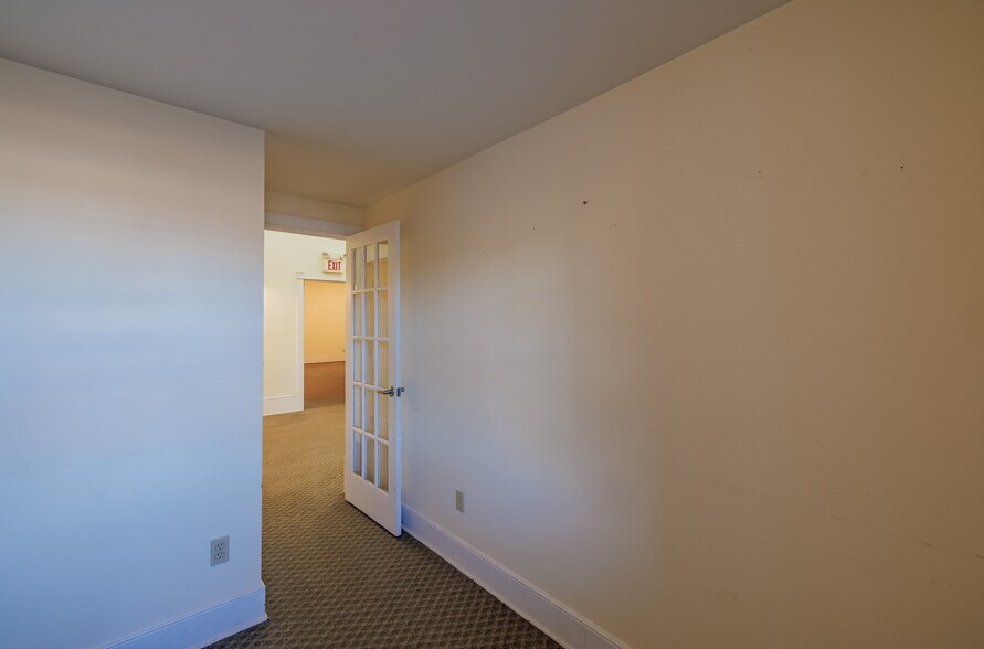 More Photos Of 218 Gay St, Erwin Loft Creative Space For Sale