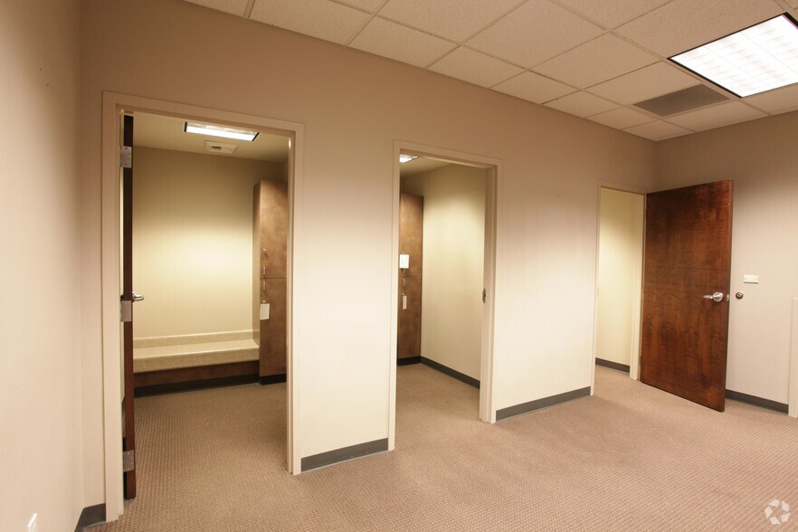 More Photos Of 3061 S Maryland Pky, Las Vegas Medical For Lease