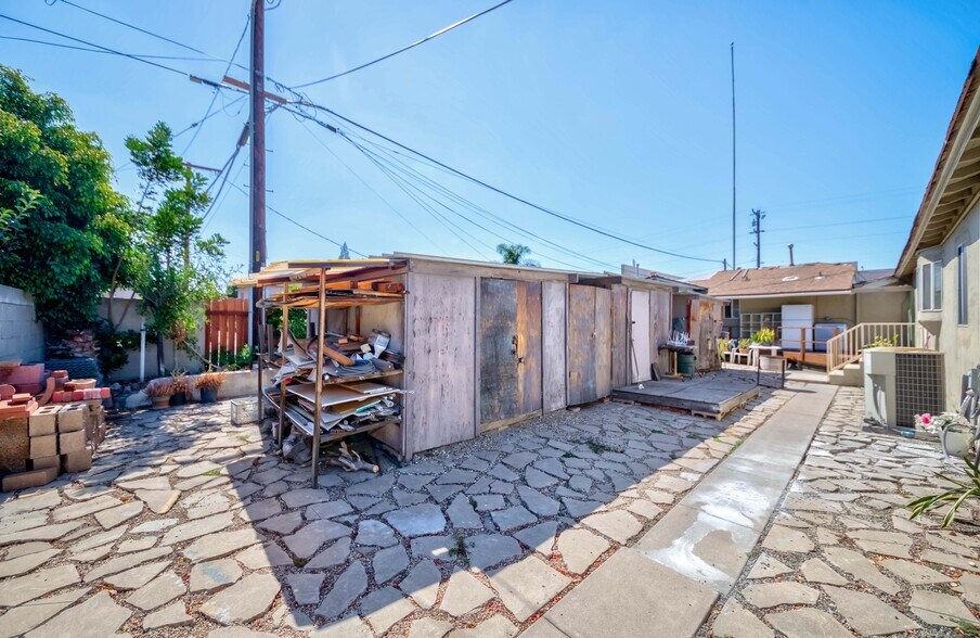 More Photos Of 1555 W Commonwealth Ave, Fullerton Office For Lease