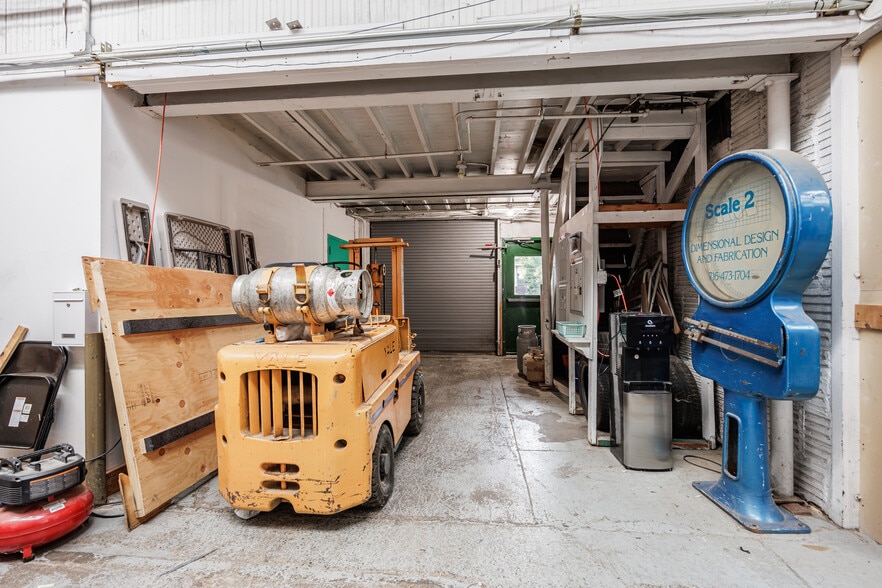 More Photos Of 1024 Garson Ave, Rochester Light Manufacturing For Sale