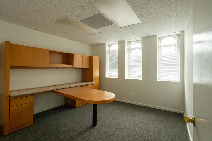 More Photos Of 17-19 Marble Ave, Pleasantville Storefront Retail Office For Sale