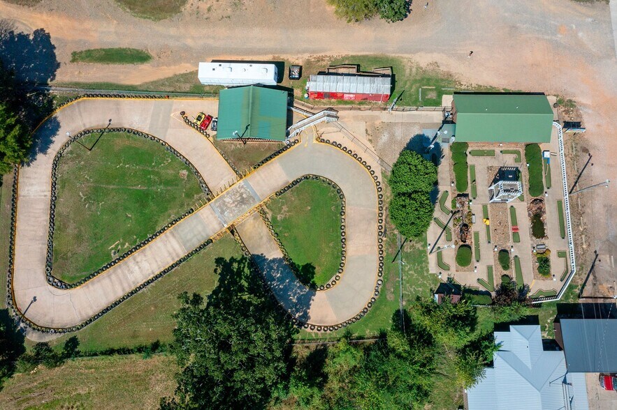 More Photos Of 6659 N US Highway 259, Broken Bow Amusement Park For Sale