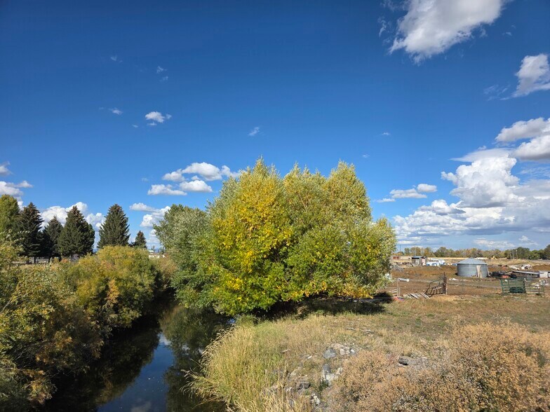 More Photos Of 2588 E Yellowstone Hwy, Saint Anthony Land For Sale