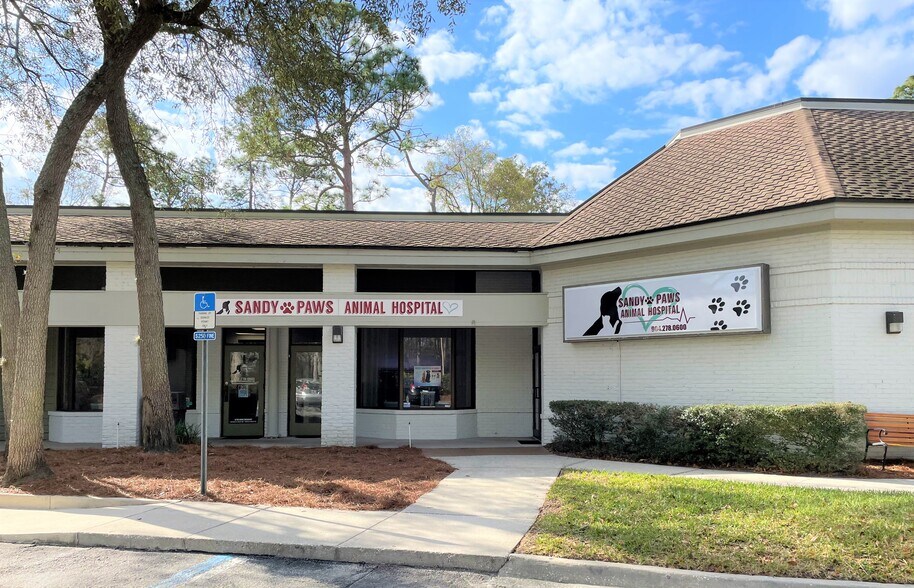 More Photos Of 550 Wells Rd, Orange Park Unknown For Lease