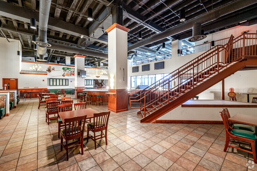 More Photos Of 222 S Main St, Akron Office For Sale