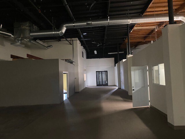 More Photos Of 654 Irwin St, San Rafael Service For Lease