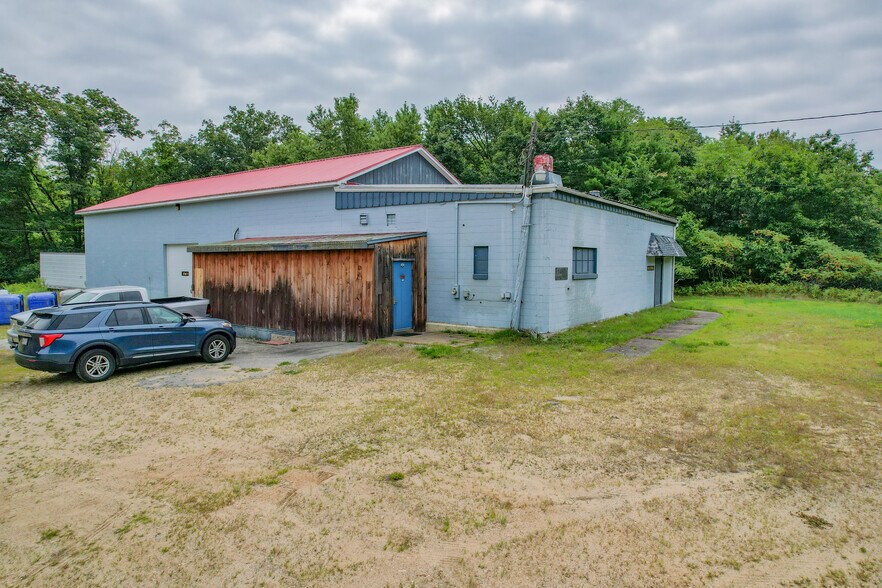 Primary Photo Of 1487 Main Street, Oxford Industrial For Sale
