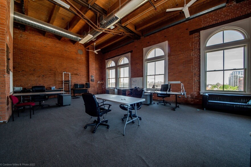 More Photos Of 555 Pleasant St, New Bedford Office For Sale