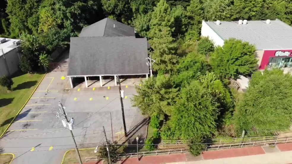 Primary Photo Of 2059 Candler Rd, Decatur Auto Repair For Sale