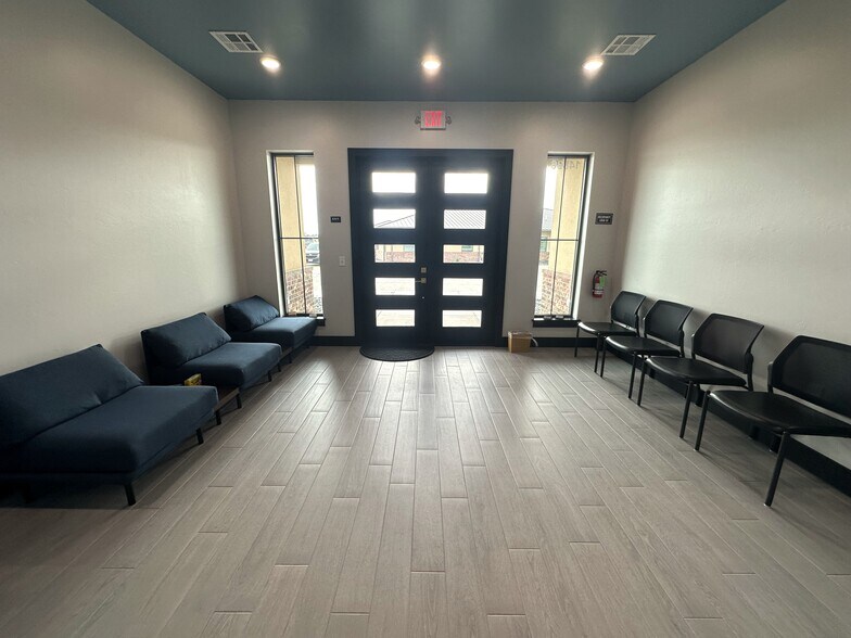 More Photos Of 14836 Gambels Trail Dr, Oklahoma City Medical For Lease