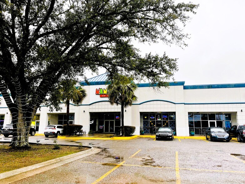 More Photos Of 5810 Main St, Zachary Unknown For Lease