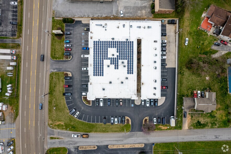 More Photos Of 10820 Kingston Pike, Knoxville Unknown For Lease