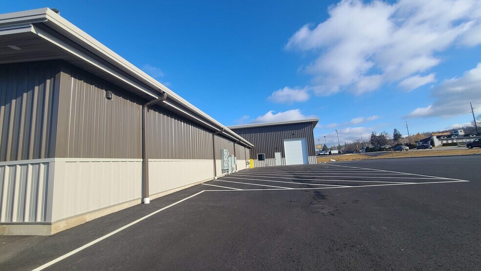 More Photos Of 6818 E Sprague Ave, Spokane Valley Flex For Lease