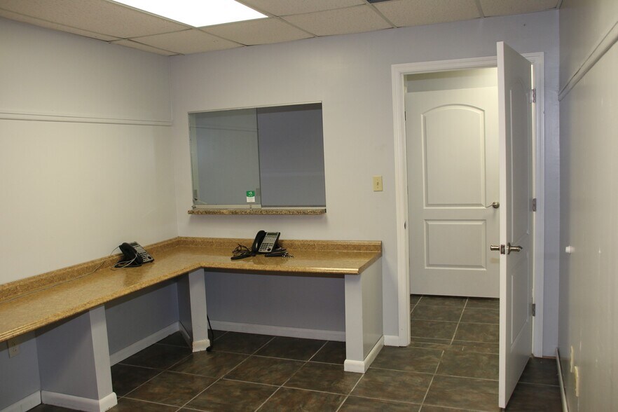 More Photos Of 1301 Beville Rd, Daytona Beach Medical For Sale