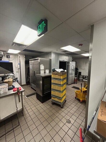 More Photos Of 725-735 Coleman Blvd, Mount Pleasant Apartments For Lease