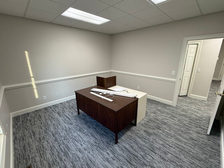 More Photos Of 3523 Pelham Rd, Greenville Office Residential For Lease