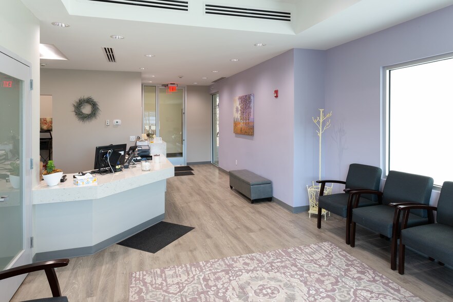 More Photos Of 376 Lafayette Ave, Sparta Medical For Lease