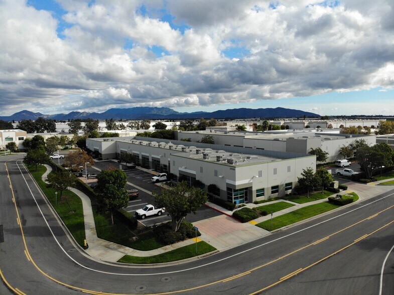 More Photos Of 2000 Cabot Pl, Oxnard Warehouse For Sale