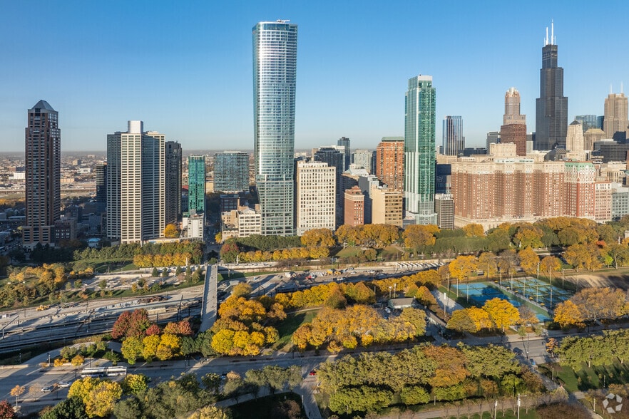 More Photos Of 900-910 S Michigan Ave, Chicago Apartments For Lease