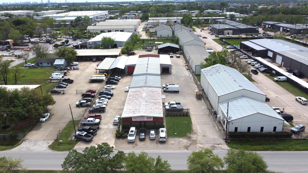 Primary Photo Of 9095 Emmott Rd, Houston Industrial For Lease