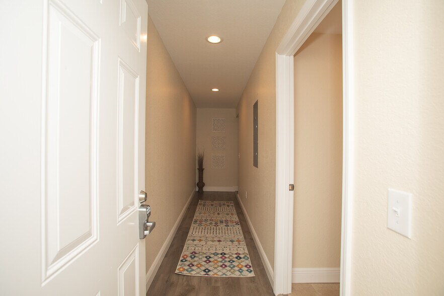 More Photos Of 915 E Palmetto St, Lakeland Apartments For Sale