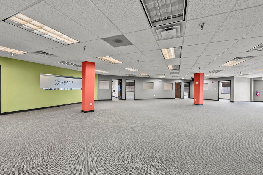 More Photos Of 3730 S Elizabeth St, Independence Medical For Lease