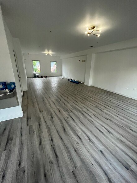 More Photos Of 3510 Worthington Blvd, Frederick Loft Creative Space For Lease