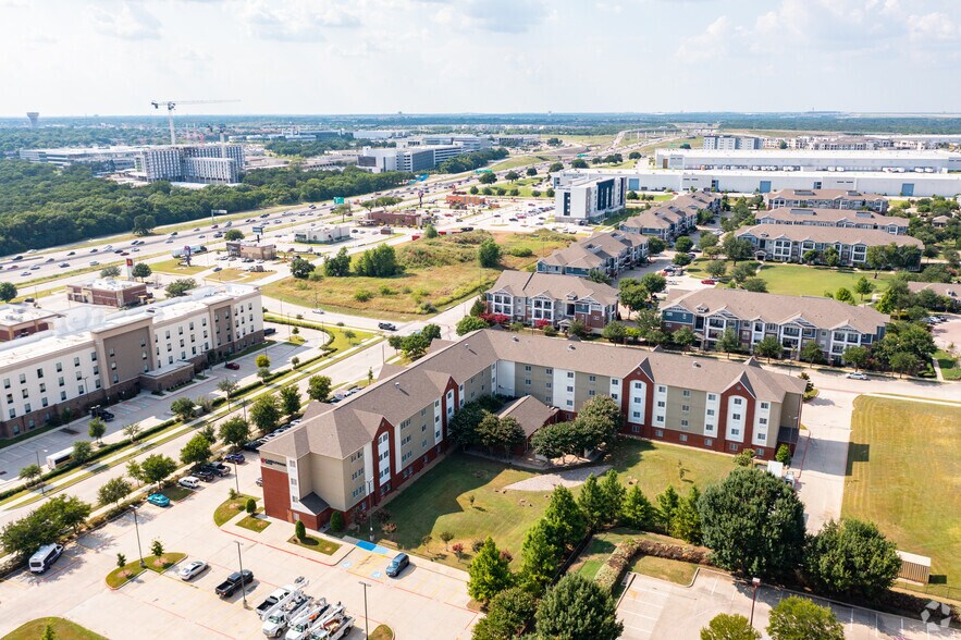More Photos Of 4200 Reggis Ct, Fort Worth Hotel For Sale
